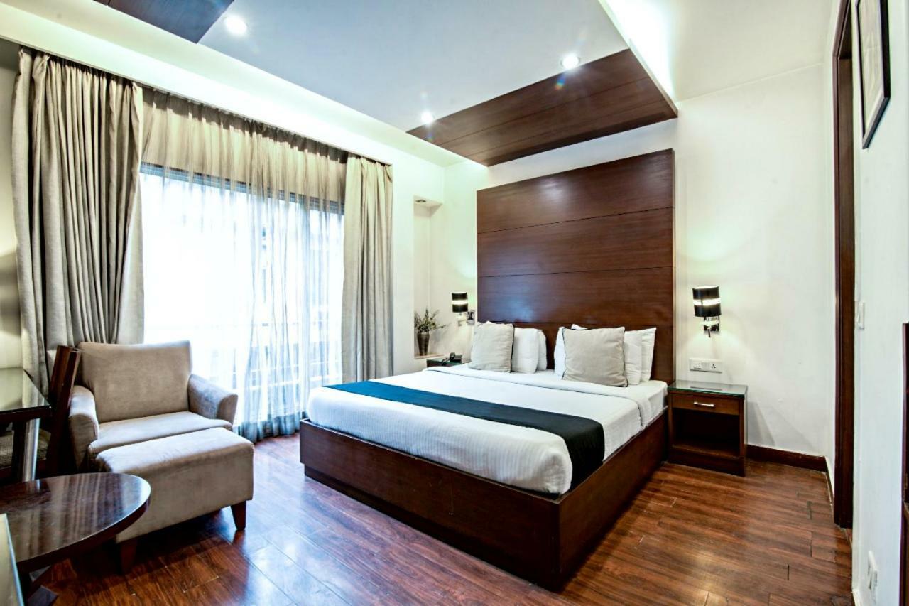 The Grand Vikalp By Saga Hotels New Delhi Exterior photo